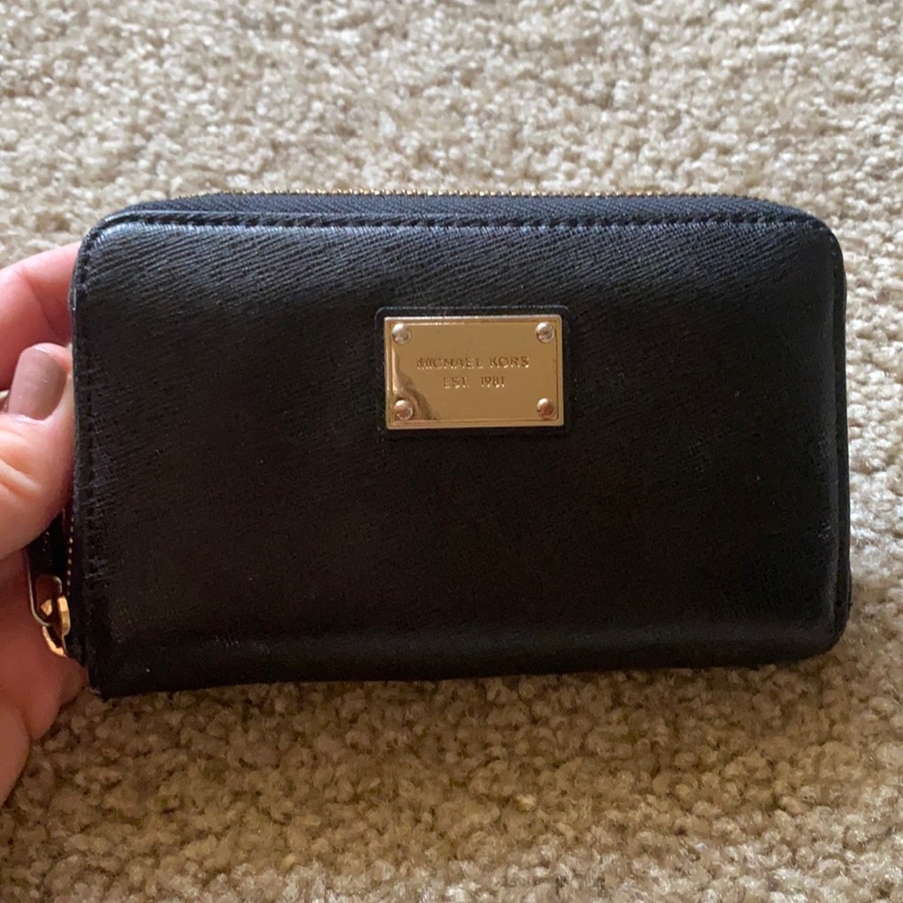 Black Michael Kors wallet